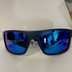 Oakley Drop Point Sunglasses New without box